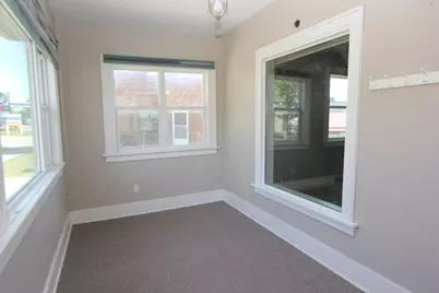302 Riverside Avenue, Thief River Falls, MN 56701 - Photo 2