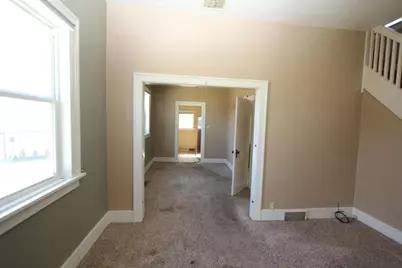 302 Riverside Avenue, Thief River Falls, MN 56701 - Photo 6