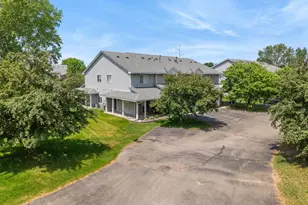 684 Oak Ln, Lino Lakes, MN 55014 - Photo 16