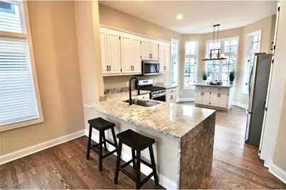 10413 Spyglass Drive, Eden Prairie, MN 55347 - Photo 8
