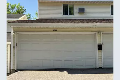 1507 34 1/2 Avenue S, Fargo, ND 58104 - Photo 2