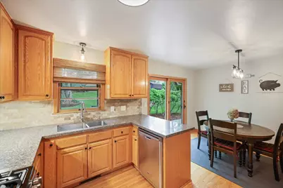 13529 Bellevue Drive, Minnetonka, MN 55345 - Photo 16