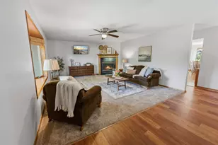 22225 Big Lake Ct, Richmond, MN 56368 - Photo 8