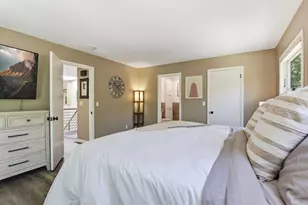 4001 Huntingdon Dr, Minnetonka, MN 55305 - Photo 18