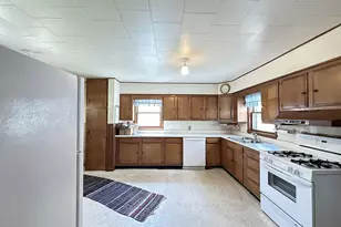 324 E Maple St, Sacred Heart, MN 56285 - Photo 10