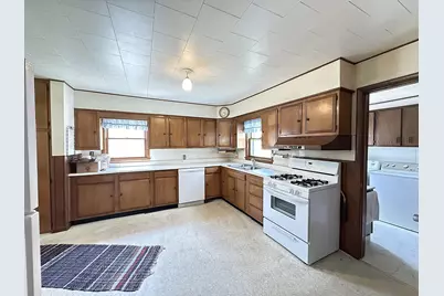 324 E Maple Street, Sacred Heart, MN 56285 - Photo 8
