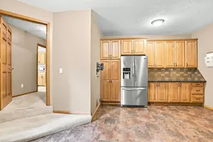 18430 Jasper Ct, Lakeville, MN 55044 - Photo 24