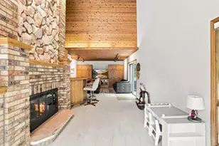 18430 Jasper Ct, Lakeville, MN 55044 - Photo 16