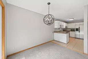 3575 York Dr, Woodbury, MN 55125 - Photo 14