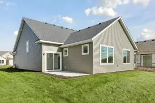 10933 37th St N, Lake Elmo, MN 55042 - Photo 6