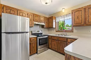 907 California Ave W, Saint Paul, MN 55117 - Photo 8