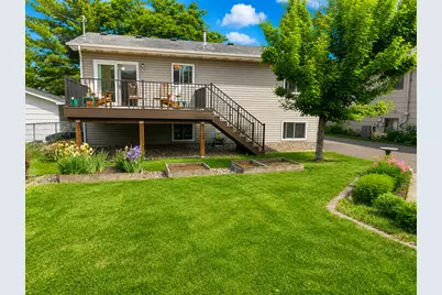 907 California Avenue W, Saint Paul, MN 55117 - Photo 2