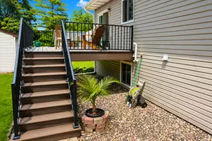 907 California Ave W, Saint Paul, MN 55117 - Photo 4