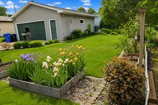 907 California Ave W, Saint Paul, MN 55117 - Photo 36