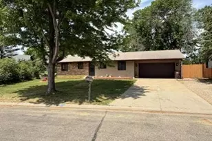 8042 73rd St S, Cottage Grove, MN 55016 - Photo 2