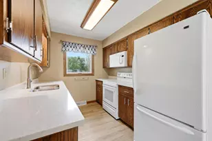 1301 60th Ave N, Moorhead, MN 56560 - Photo 10