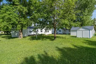 705 N Carver St, Winthrop, MN 55396 - Photo 30
