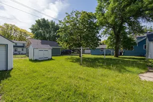 705 N Carver St, Winthrop, MN 55396 - Photo 28