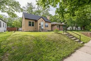 3321 Beard Ave N, Robbinsdale, MN 55422 - Photo 2