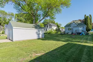 317 Walnut St SW, Sleepy Eye, MN 56085 - Photo 26