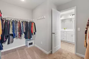 3006 Hemingway Dr, Chaska, MN 55318 - Photo 36
