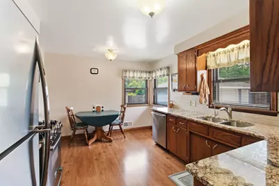300 Edith Drive, West Saint Paul, MN 55118 - Photo 8