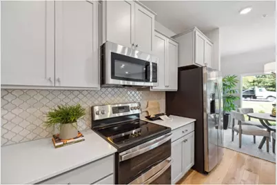677 Tulare Terrace, Newport, MN 55055 - Photo 2