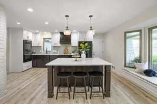 8100 Rhode Island Cir, Bloomington, MN 55438 - Photo 6