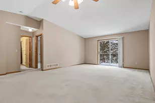 120 Ruth St N, Saint Paul, MN 55119 - Photo 6