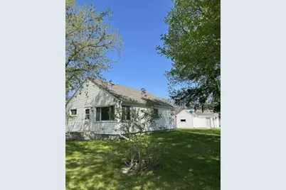 1104 11th Street, International Falls, MN 56649 - Photo 2