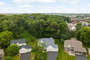 676 Falcon Ridge Rd, Woodbury, MN 55125 - Photo 34