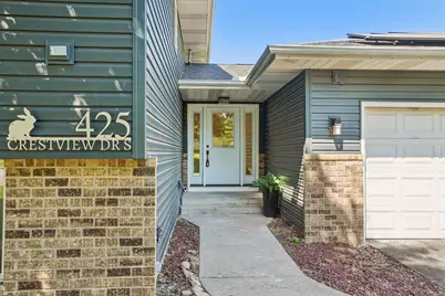 425 Crestview Drive S, Maplewood, MN 55119 - Photo 2