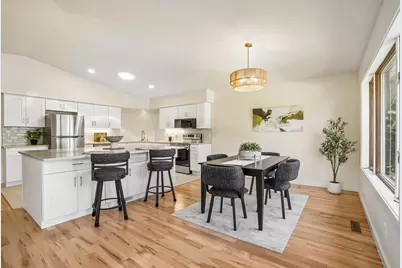 425 Crestview Drive S, Maplewood, MN 55119 - Photo 12