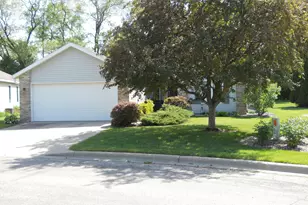 956 Willow Grove Cir, Waite Park, MN 56387 - Photo 4
