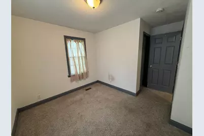 878 Monroe Court, Saint Paul, MN 55102 - Photo 14