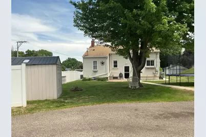 202 19th Avenue S, South Saint Paul, MN 55075 - Photo 4