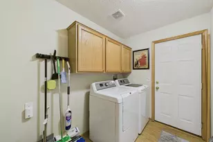 6534 Brook Ln, Savage, MN 55378 - Photo 20