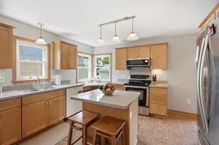 681 Wilder Street S, Saint Paul, MN 55116 - Photo 20
