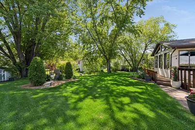 10435 Buckingham Drive, Eden Prairie, MN 55347 - Photo 36