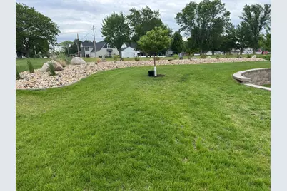 211 3rd Avenue SW, Wells, MN 56097 - Photo 28