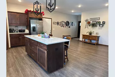 211 3rd Avenue SW, Wells, MN 56097 - Photo 10