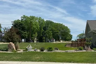 211 3rd Ave SW, Wells, MN 56097 - Photo 24