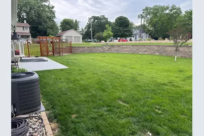 211 3rd Avenue SW, Wells, MN 56097 - Photo 30