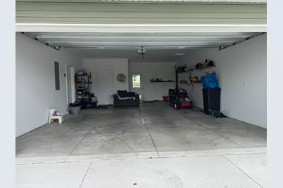 211 3rd Avenue SW, Wells, MN 56097 - Photo 2