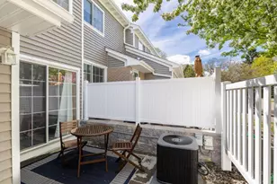 8426 Copperfield Way, Inver Grove Heights, MN 55076 - Photo 4