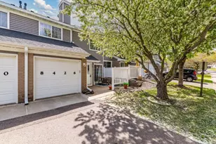 8426 Copperfield Way, Inver Grove Heights, MN 55076 - Photo 2