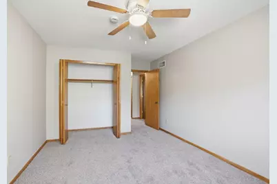8426 Copperfield Way #93, Inver Grove Heights, MN 55076 - Photo 18