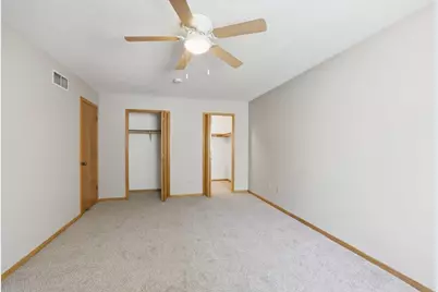 8426 Copperfield Way #93, Inver Grove Heights, MN 55076 - Photo 16