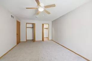 8426 Copperfield Way, Inver Grove Heights, MN 55076 - Photo 16