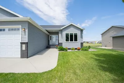 5467 47th Avenue S, Fargo, ND 58104 - Photo 2